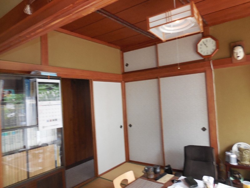 クリックで写真を表示:物件番号:I102571/居住用/売家/居住中/新潟県新潟市北区/1,400万円/早通南小学校/早通中学校/早通駅まで徒歩6分。店舗作業場付きでいろんな用途にお使いできます。 物件番号:I102571/居住用/売家/居住中/新潟県新潟市北区/1,400万円/早通南小学校/早通中学校/早通駅まで徒歩6分。店舗作業場付きでいろんな用途にお使いできます。