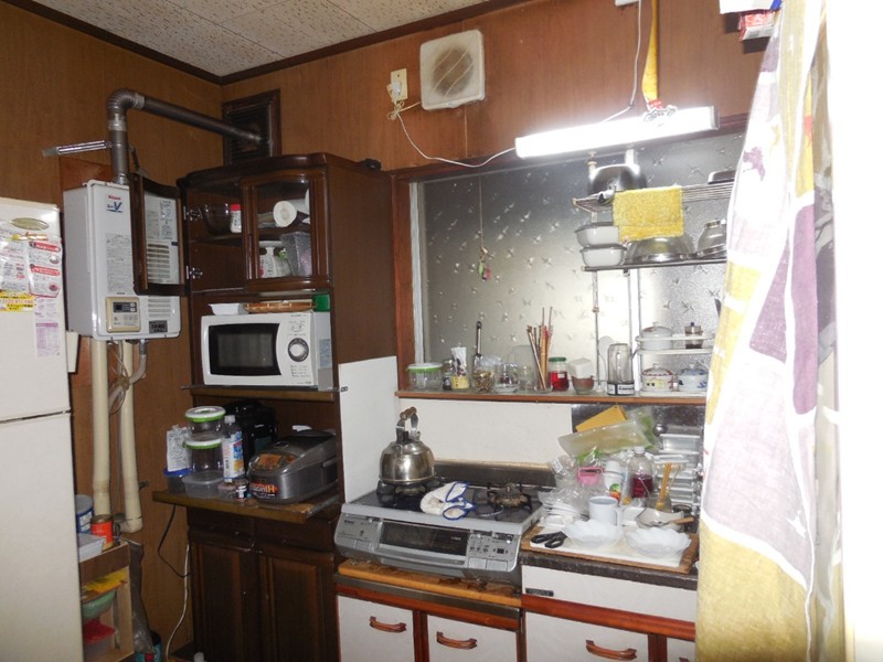 クリックで写真を表示:物件番号:I102571/居住用/売家/居住中/新潟県新潟市北区/1,400万円/早通南小学校/早通中学校/早通駅まで徒歩6分。店舗作業場付きでいろんな用途にお使いできます。 物件番号:I102571/居住用/売家/居住中/新潟県新潟市北区/1,400万円/早通南小学校/早通中学校/早通駅まで徒歩6分。店舗作業場付きでいろんな用途にお使いできます。