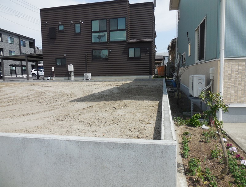 クリックで写真を表示:物件番号:T102511/居住用/土地/更地/新潟県新潟市東区/1,250万円/大形小学校/大形中学校/マーケットシティ河渡まで約850m! 物件番号:T102511/居住用/土地/更地/新潟県新潟市東区/1,250万円/大形小学校/大形中学校/マーケットシティ河渡まで約850m!