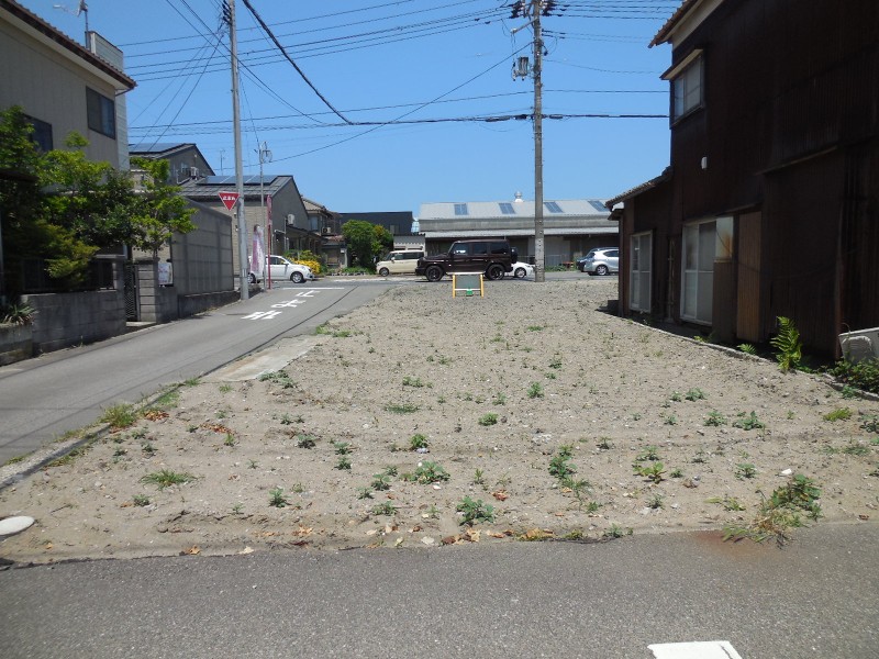 クリックで写真を表示:物件番号:T1250531/居住用/土地/更地/新潟県新潟市東区/2,066万円/木戸小学校/東新潟中学校/県道3号線沿い、東区役所まで約300m! 物件番号:T1250531/居住用/土地/更地/新潟県新潟市東区/2,066万円/木戸小学校/東新潟中学校/県道3号線沿い、東区役所まで約300m!